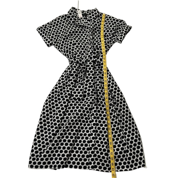 Talbots Women’s Black and White Printed short sleeve belted shirt  Dress size 4 - Picture 11 of 11